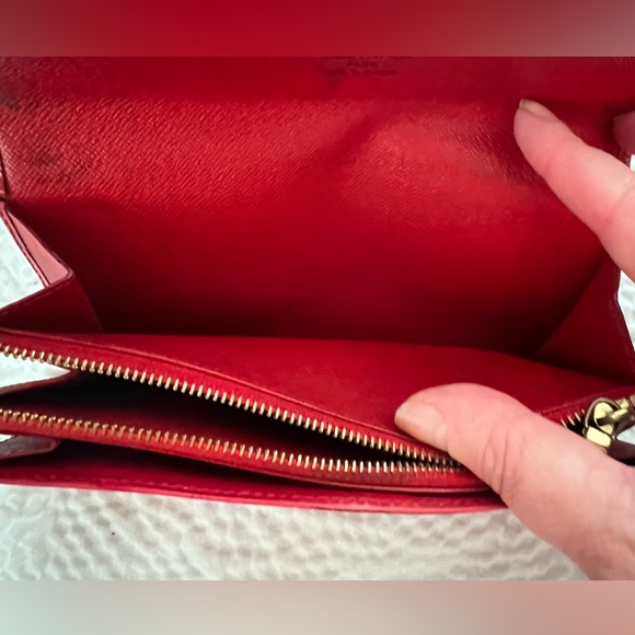 LV red epi long wallet - Picture 8 of 16